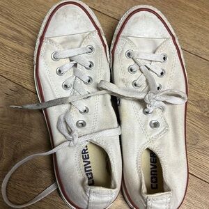 White Converse Tennis Shoes size 8